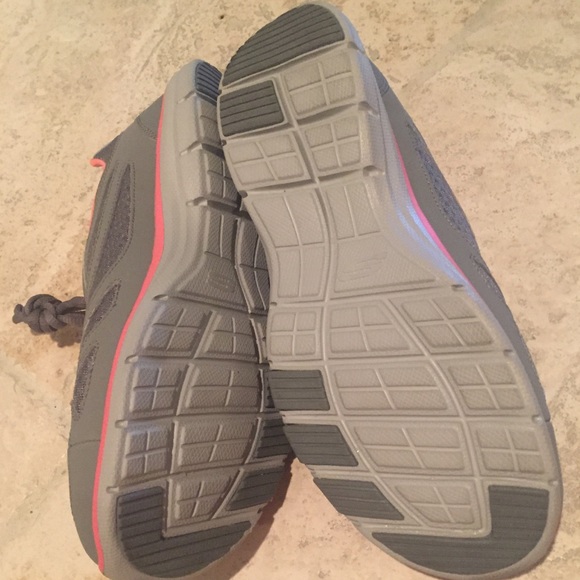 Skechers Air-Cooled Gray/Hot Pink size 11 - Picture 3 of 4